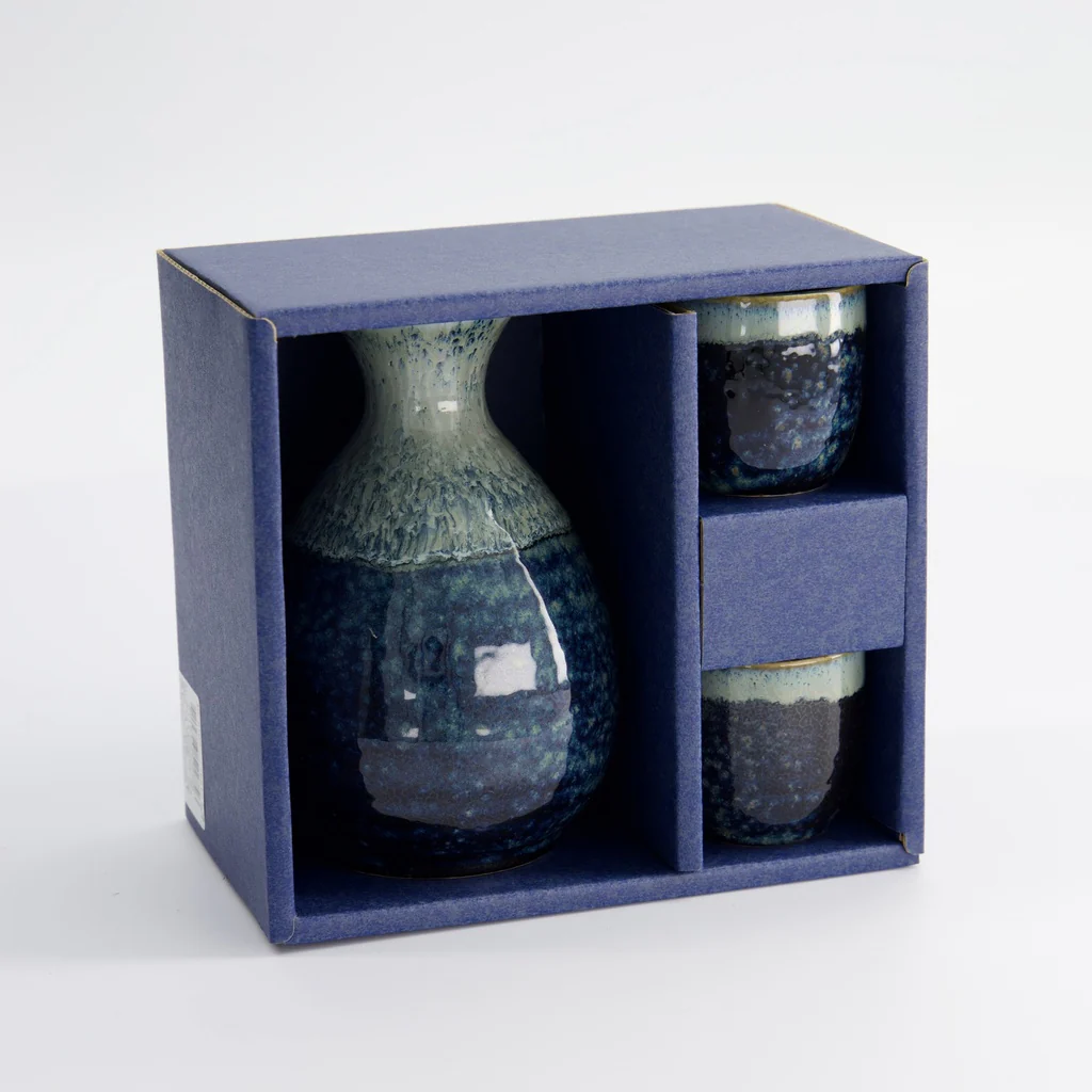Sake Set 1:2 Namako Unofu 8x12.5cm + 4.5x4.5cm (300ml +50ml) 3pcs - Image 3