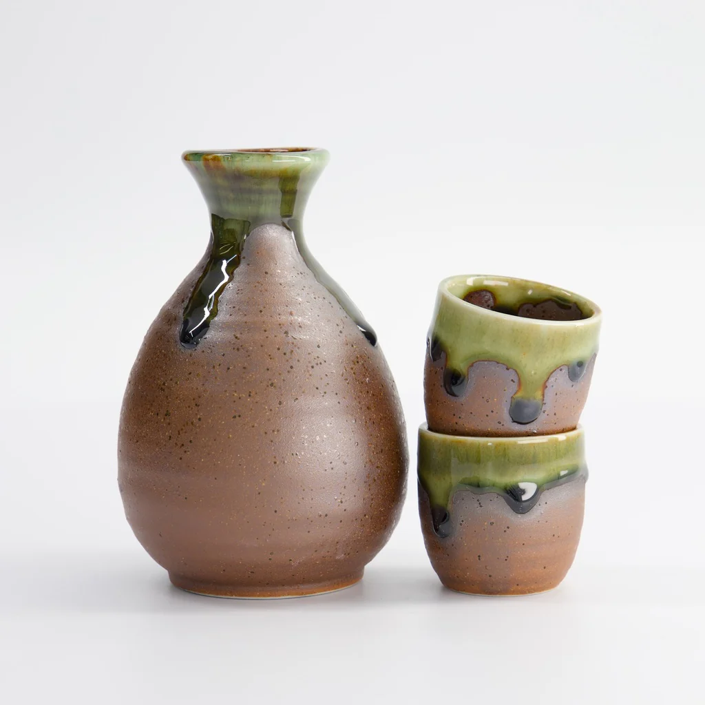 Sake Set Iga Oribe 1:2 300ml/50ml - Image 2