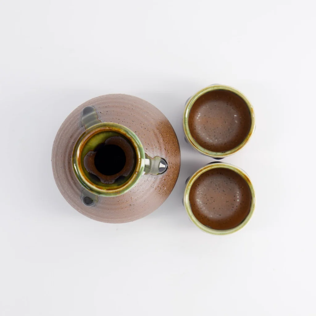 Sake Set Iga Oribe 1:2 300ml/50ml - Image 4